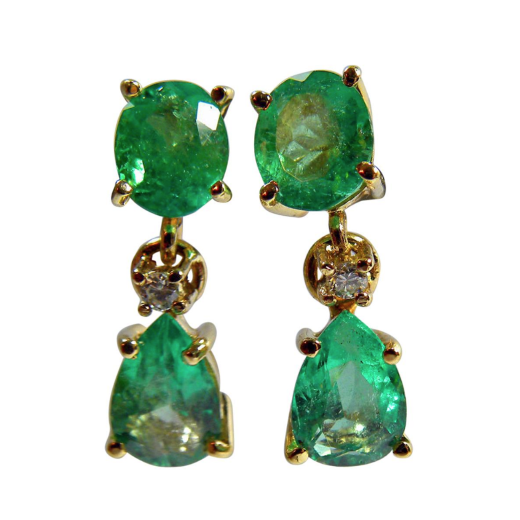 3.59 Ct Earrings 18K Yellow Gold with 3.50 Ct Colombian Emeralds and 0.06 Ct Diamonds